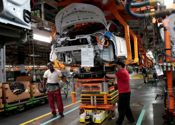 Produção industrial cai 1,3% em julho